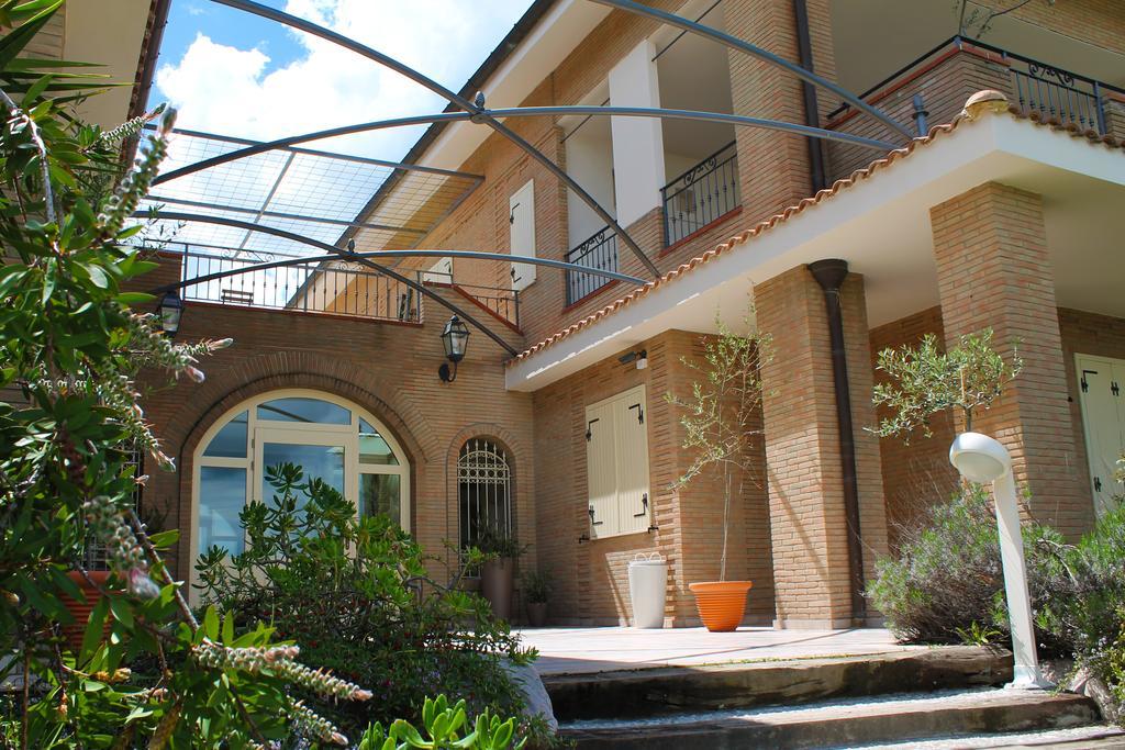 Le Nicchie Guest House 루체라 외부 사진